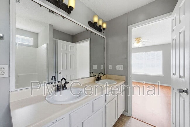 Building Photo - 57 Grandview Ln