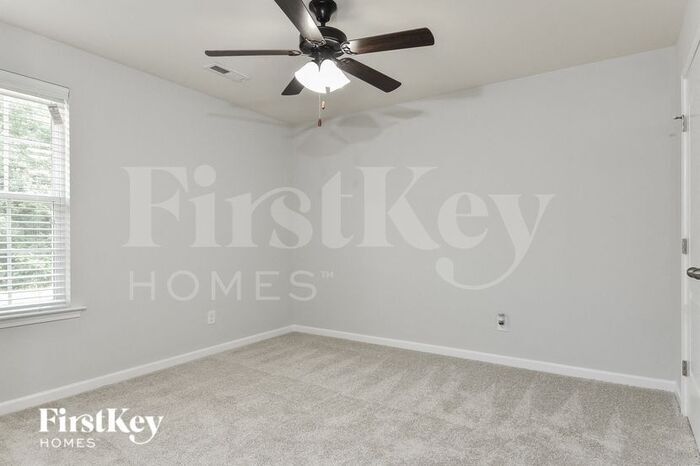 Building Photo - 4955 Longburn Ln