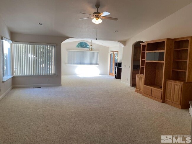 Building Photo - 45 Ocelet Way