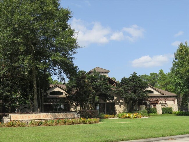 Building Photo - 21390 Village Crossing Ln