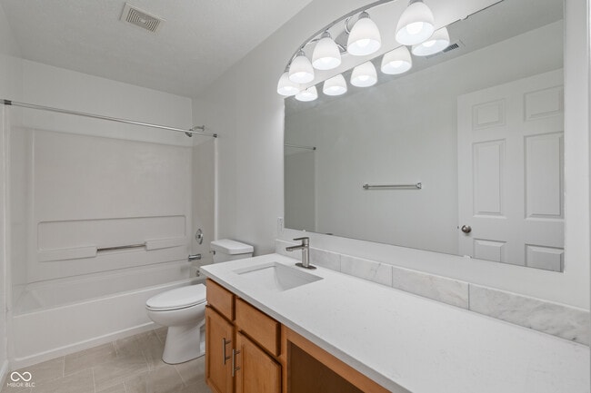 Building Photo - 2310 Liatris Dr
