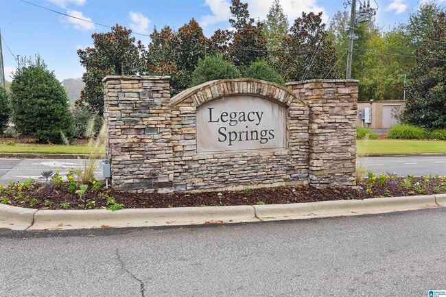 Building Photo - 325 Blackberry Blvd