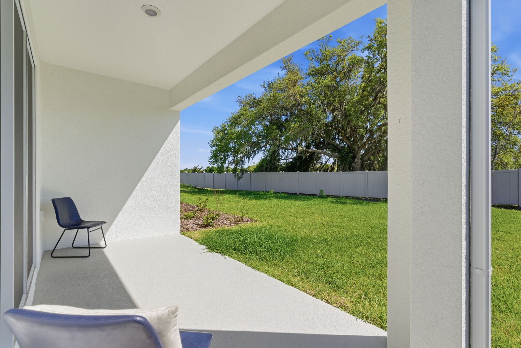 Building Photo - 857 157th Ct E