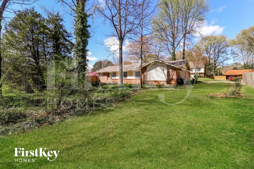 Building Photo - 8625 Edney Ridge Dr