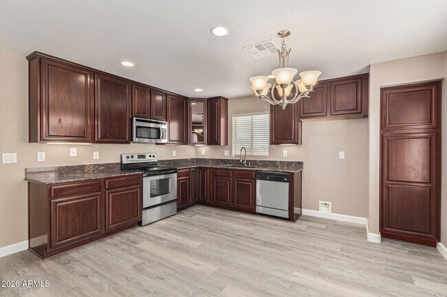 Building Photo - 11719 W Dos Rios Dr