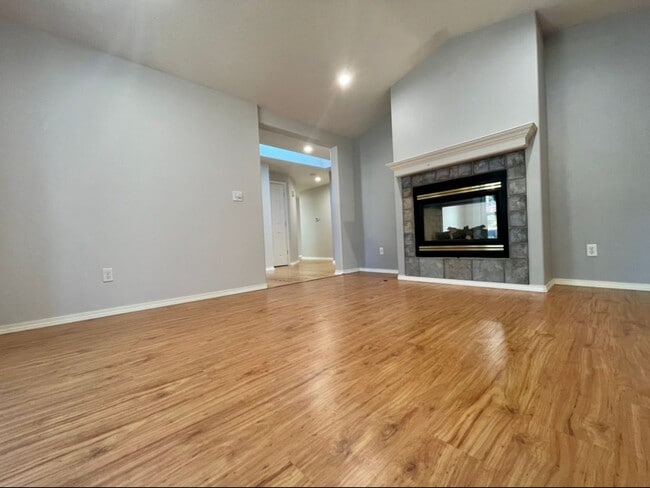 Building Photo - 2131 16th St