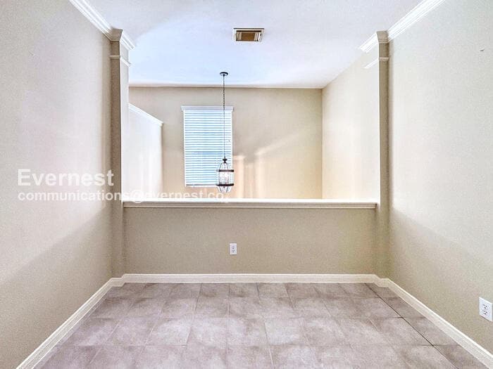 Building Photo - 2244 La Branch St