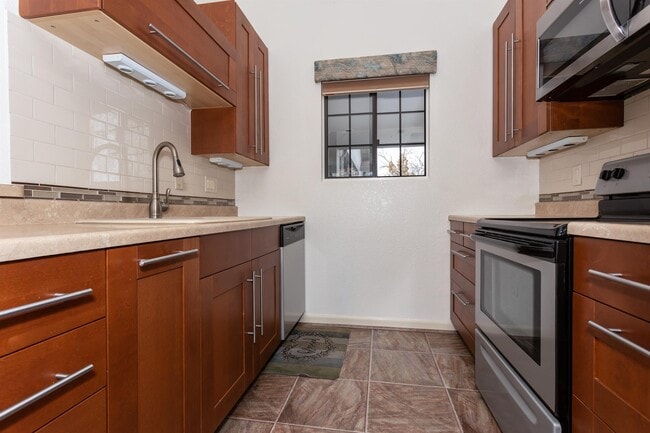 Building Photo - 3099 Peaks View Ln