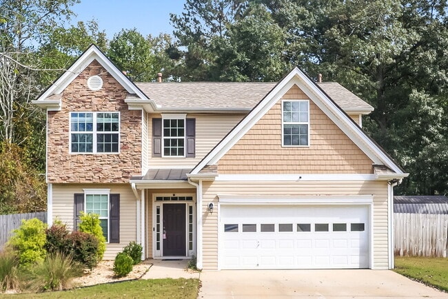 Building Photo - 204 Sandstone Dr