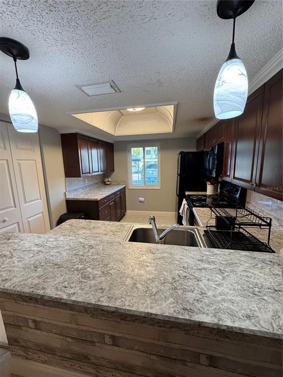 Building Photo - 109 Pine Ct