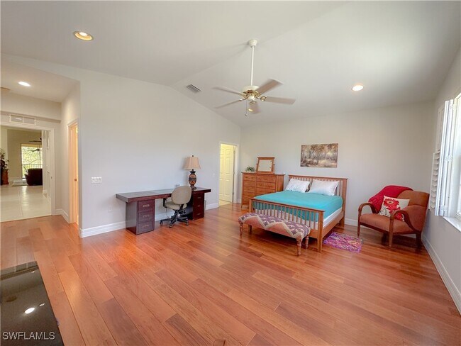 Building Photo - 8310 Big Acorn Cir