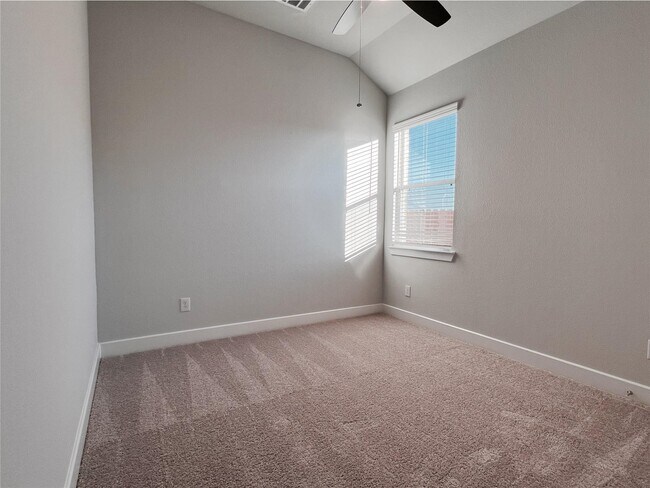 Building Photo - 7618 Coral Lk Dr