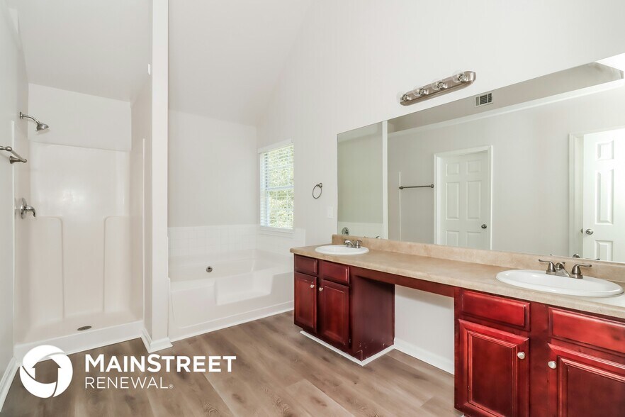 Building Photo - 2774 Elkmont Ridge SW