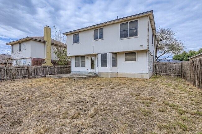 Building Photo - 1503 Lobo Mountain Dr