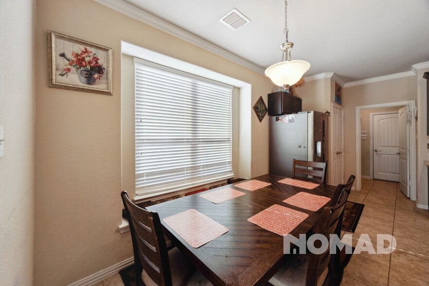 Building Photo - 11813 Hamptonbrook Dr