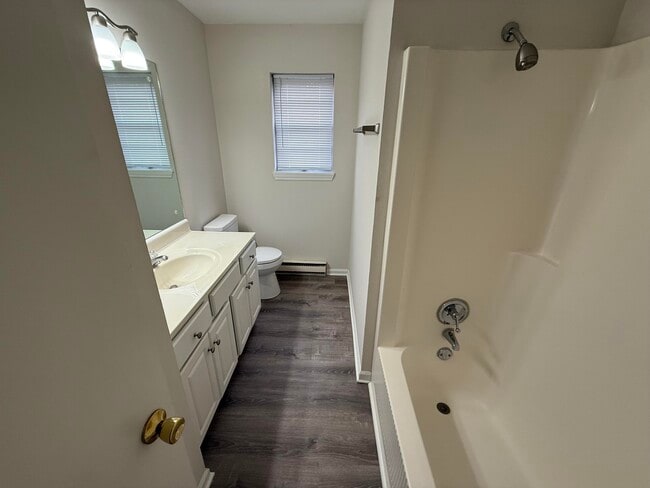 Building Photo - 3306 Belle Meade Dr