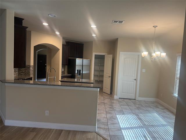 Building Photo - 15616 Leadenhall St