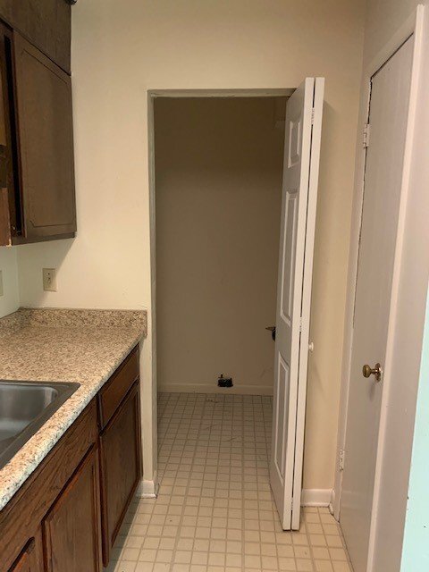 Building Photo - Apartment for Rent