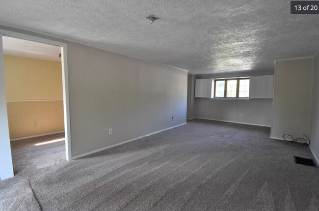 Building Photo - 1504 E Matlock Rd