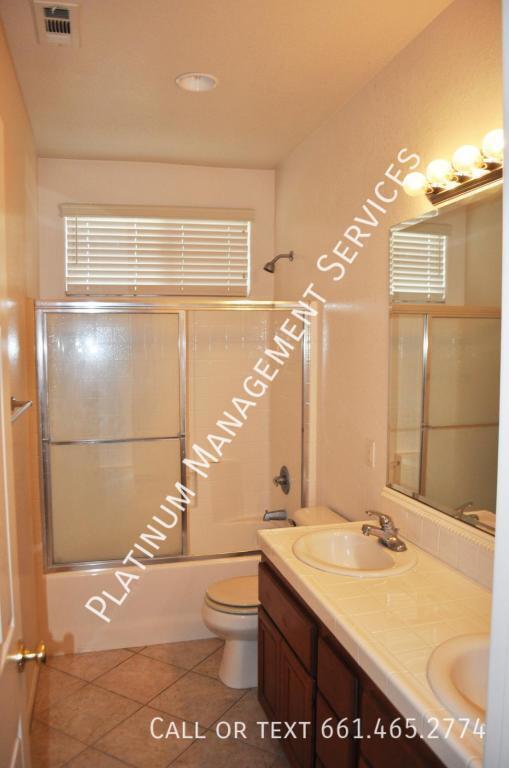 Building Photo - 4528 Jade Ct