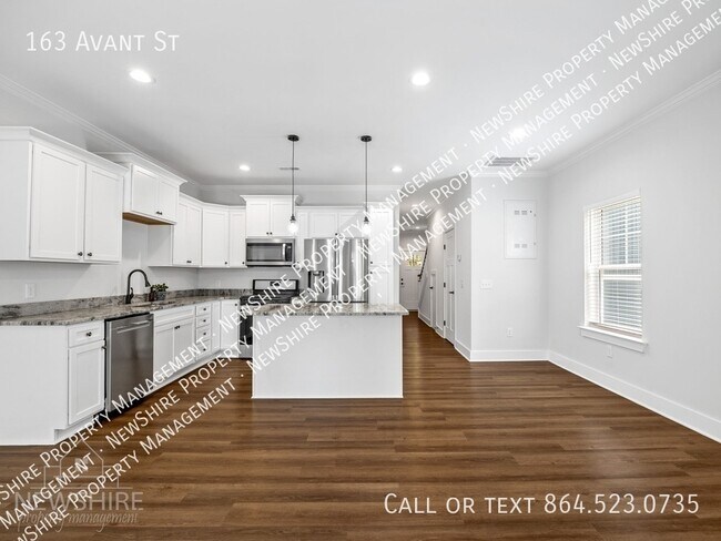 Building Photo - 163 Avant St