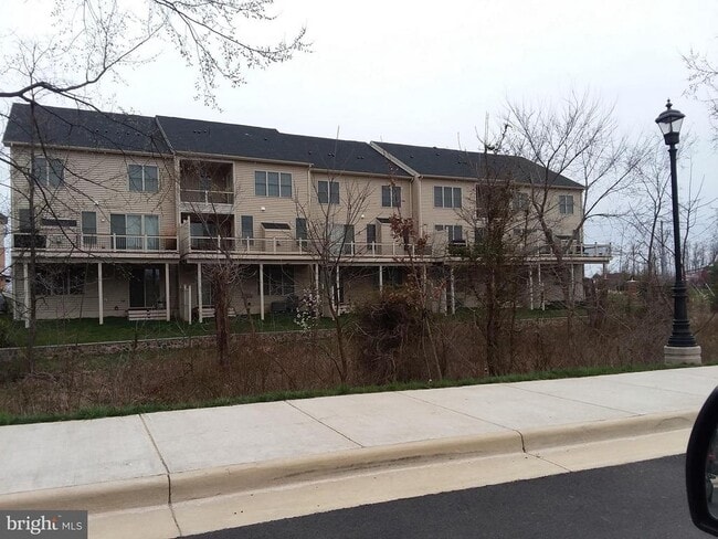 Building Photo - 22595 Windsor Locks Square