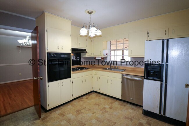 Building Photo - Ragland Rental