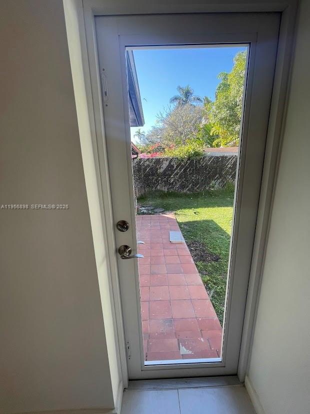 Building Photo - 811 NE 70th St