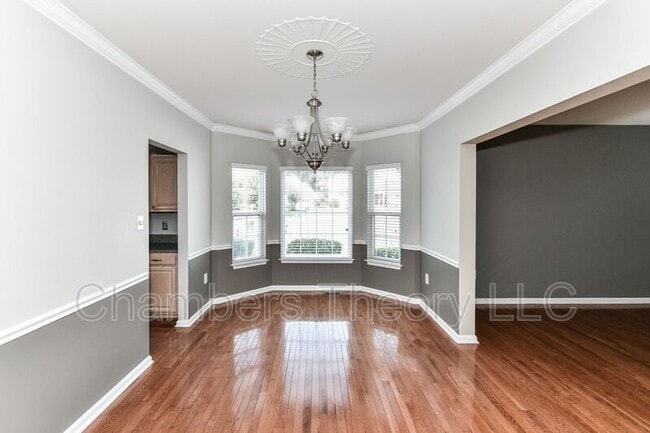 Building Photo - 6033 Woodlake Ln