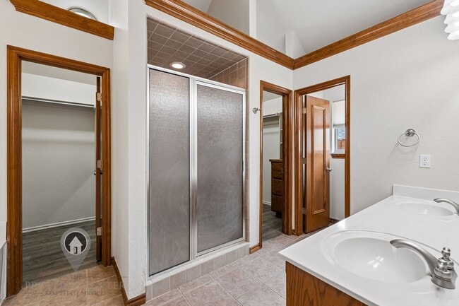 Building Photo - 716 Tuscany Way