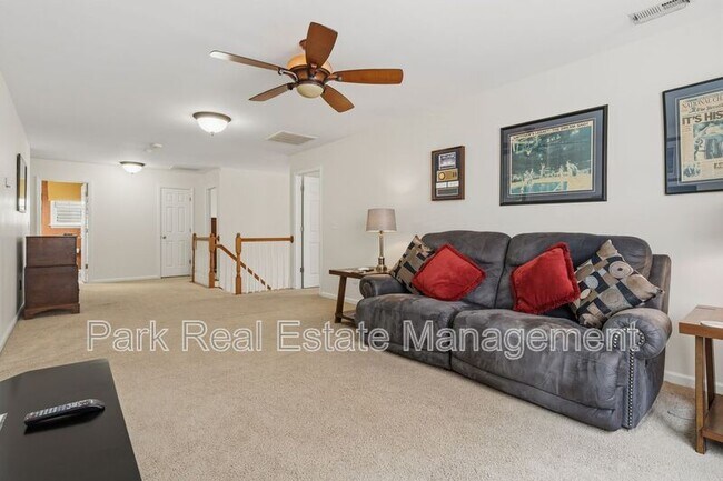 Building Photo - 3809 Stoneybrook Dr