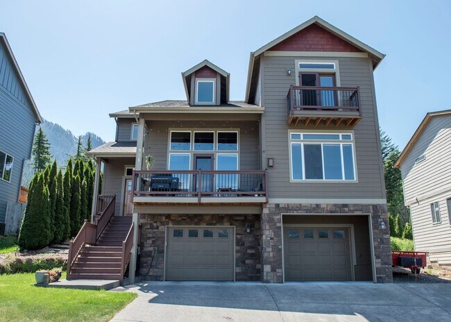 Primary Photo - Application Pending - 4 Bedroom Home For R...
