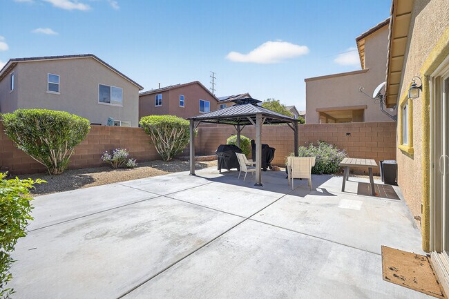 Building Photo - 10847 Iona Island Ave