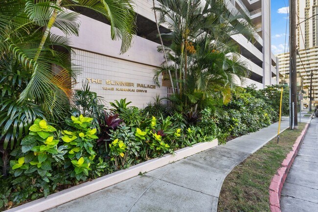 Building Photo - Elevated Island Living: High-Floor Corner Gem with Harbor & Sunset Vistas