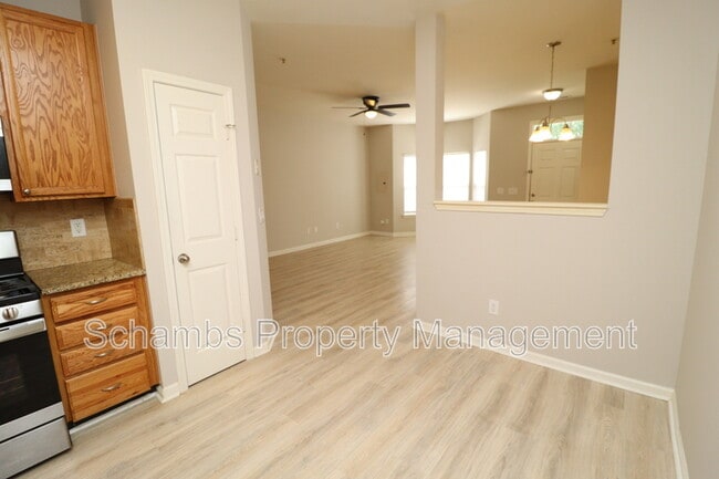 Building Photo - 8631 Neuse Club Ln