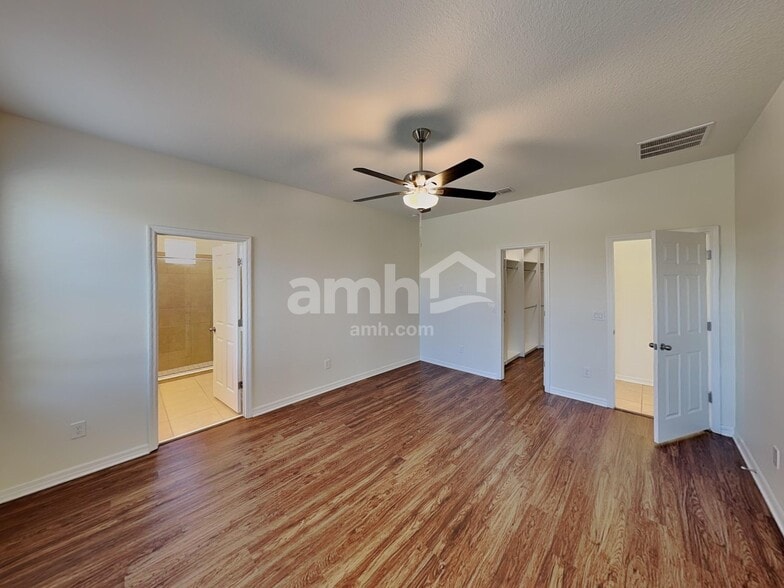 Building Photo - 1838 Castleton Dr