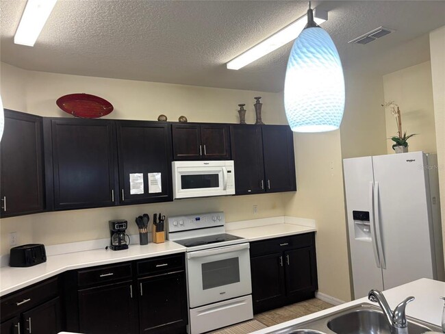 Building Photo - 4712 Blue Diamond St