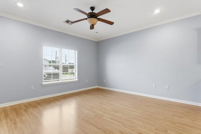 Building Photo - 620 Bienville St