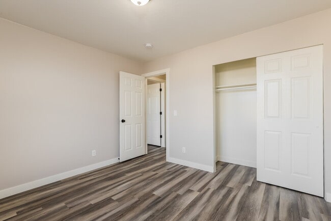 Building Photo - 6089 Van Gogh Cir