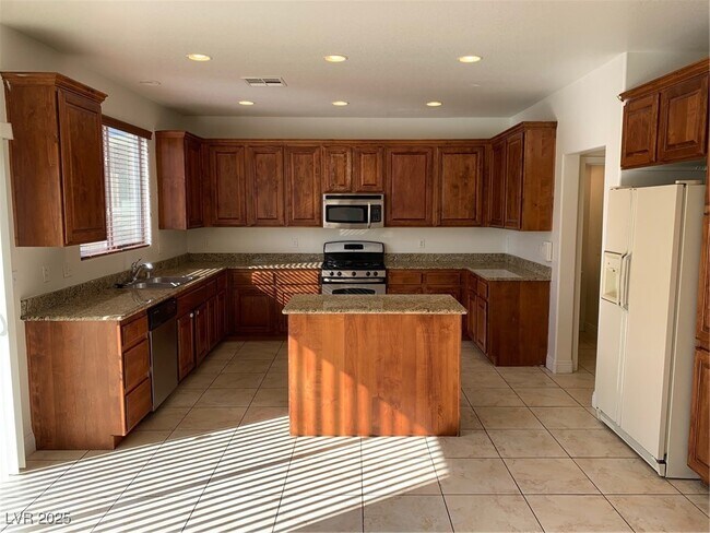 Building Photo - 5329 Wild Sunflower St
