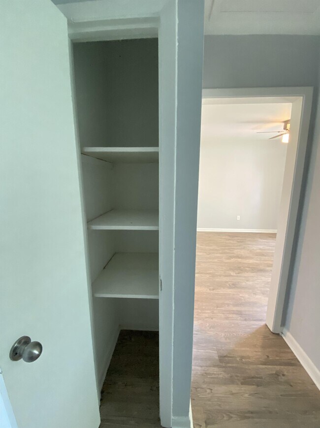 Building Photo - 18272 Sidney Ave