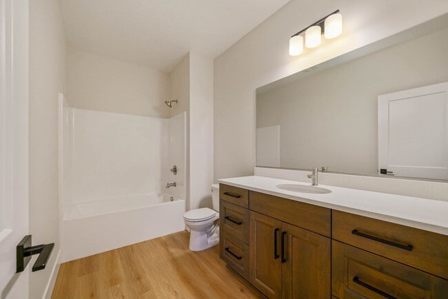 Building Photo - 3Bd/2Ba Single Story Home - Available Early March 2026!