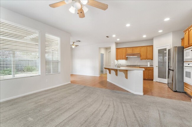 Building Photo - 1073 Huntly Dr