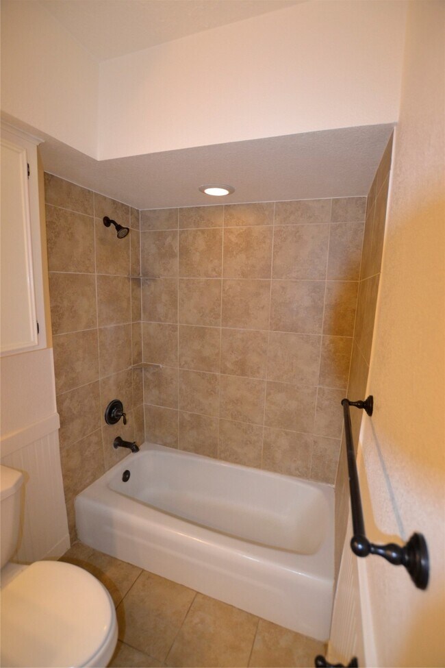 Building Photo - 14314 Piping Rock Ln