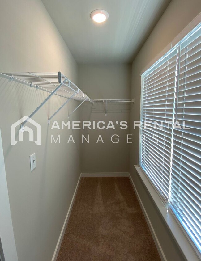 Building Photo - Home for Rent in Jemison, AL... View with ...