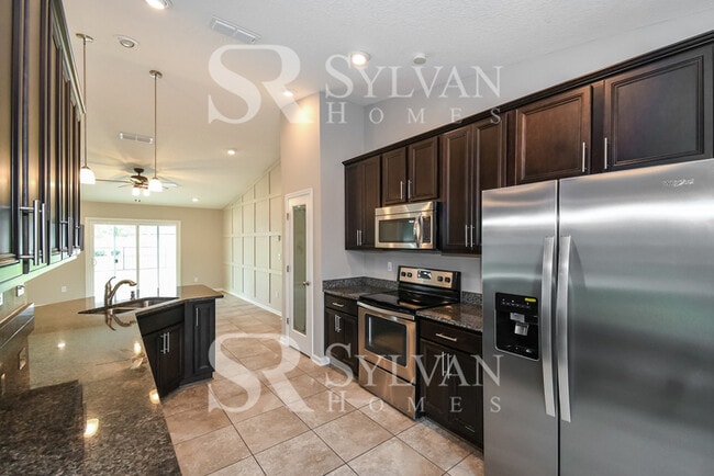 Building Photo - Carve Out a Great Life Here!