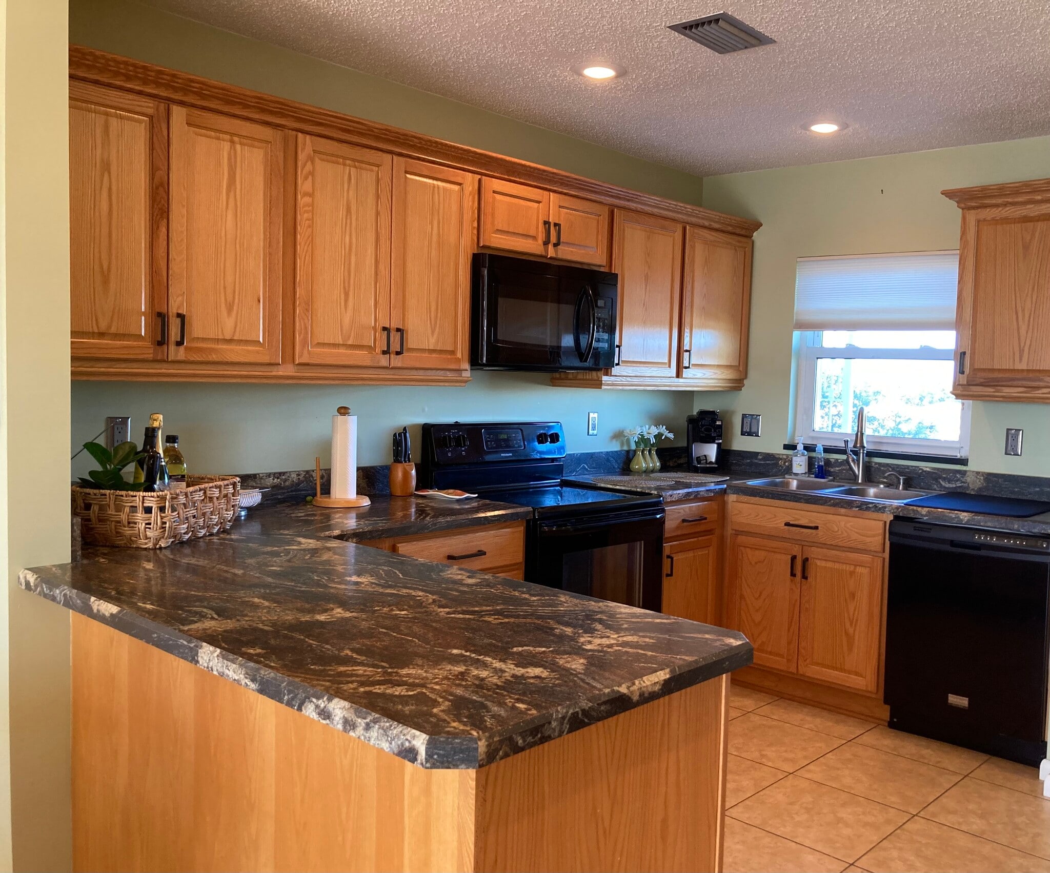 Building Photo - 4939 Floramar Ter