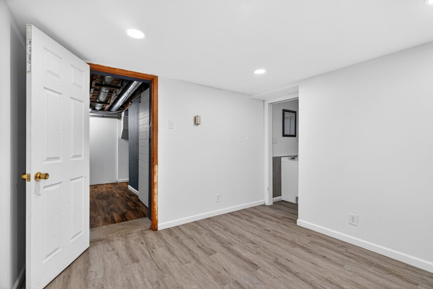 Building Photo - 112 Robin Hill Ln
