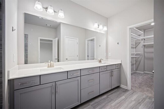 Building Photo - 1505 Slopeside Loop SE