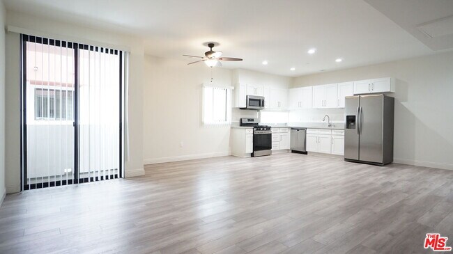 Building Photo - 14403 Tiara St